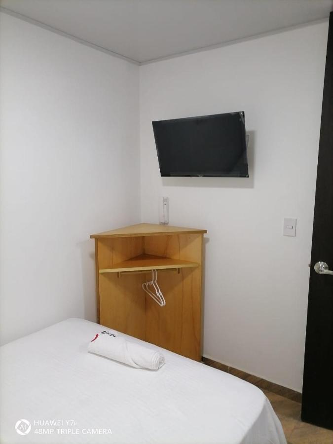 Hotel Media Luna Cúcuta Extérieur photo