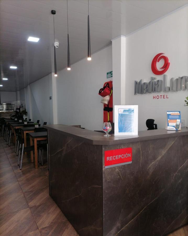 Hotel Media Luna Cúcuta Extérieur photo