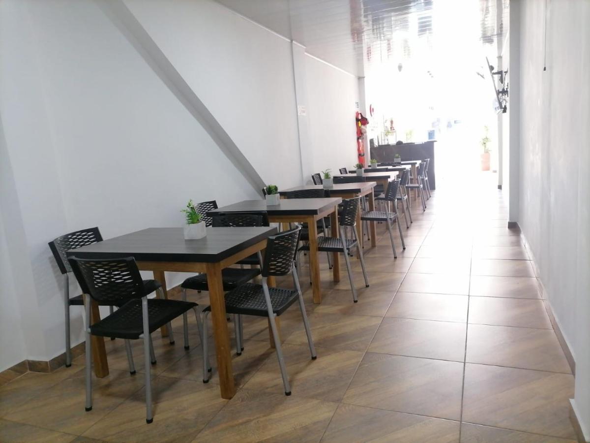 Hotel Media Luna Cúcuta Extérieur photo