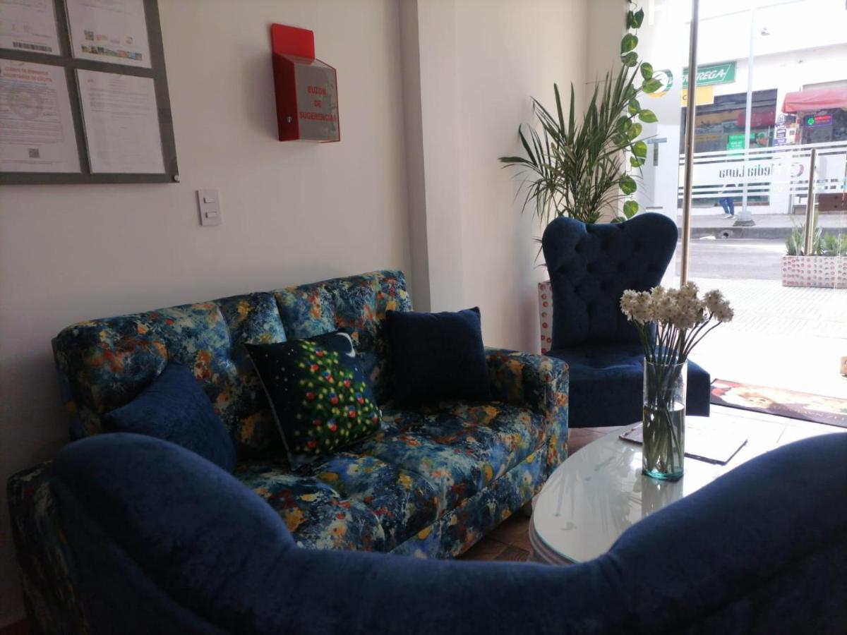 Hotel Media Luna Cúcuta Extérieur photo